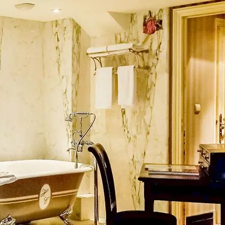 Otel Du Romancier Paris