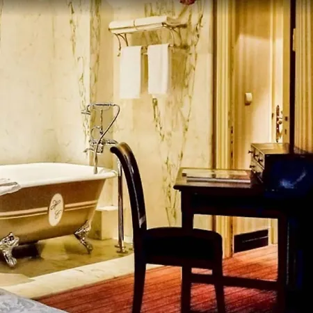 Hotel Du Romancier Paris