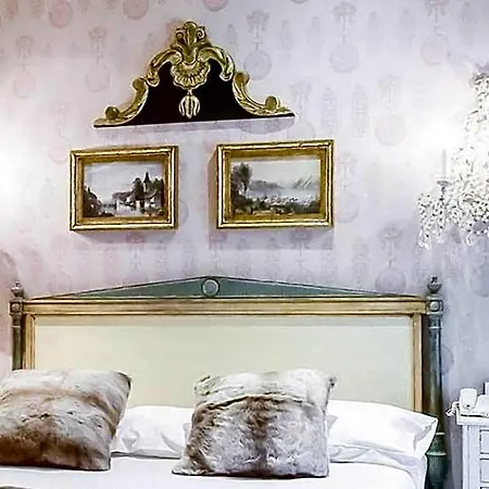 Du Romancier Otel