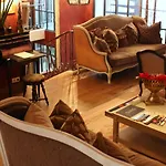 Hotel Du Romancier 3*