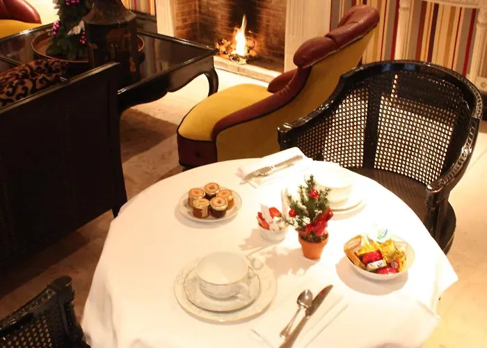 Du Romancier 3* Parigi